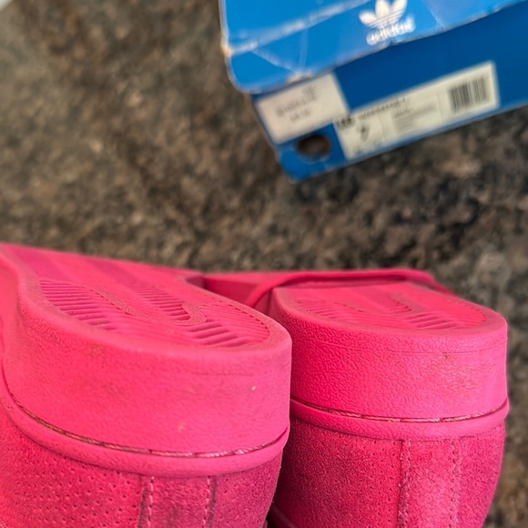 Adidas Pink Sneakers Classic Shell Toe Design - Picture 13 of 16